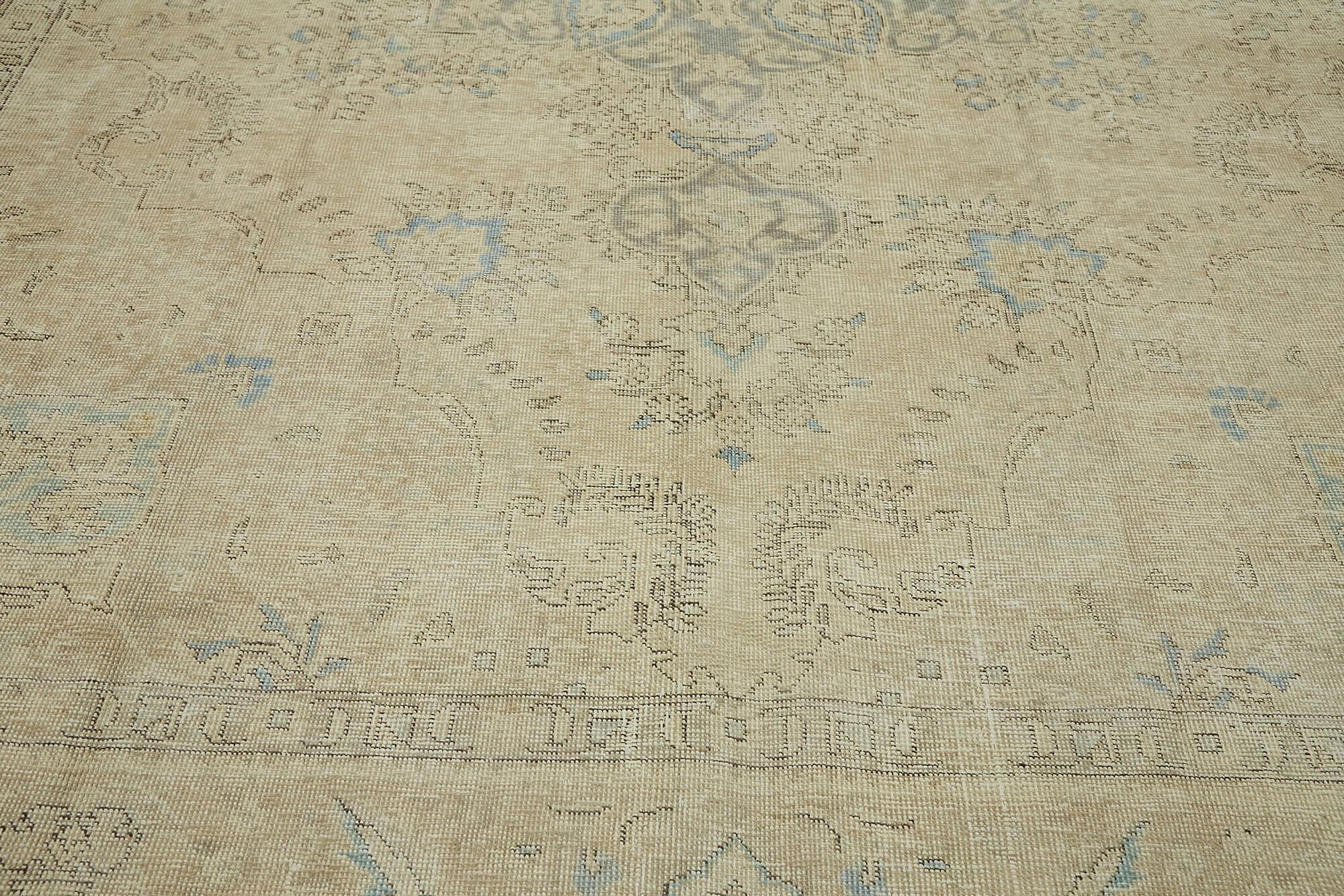 10 x 13 Beige Vintage Large Area Rug - 6897