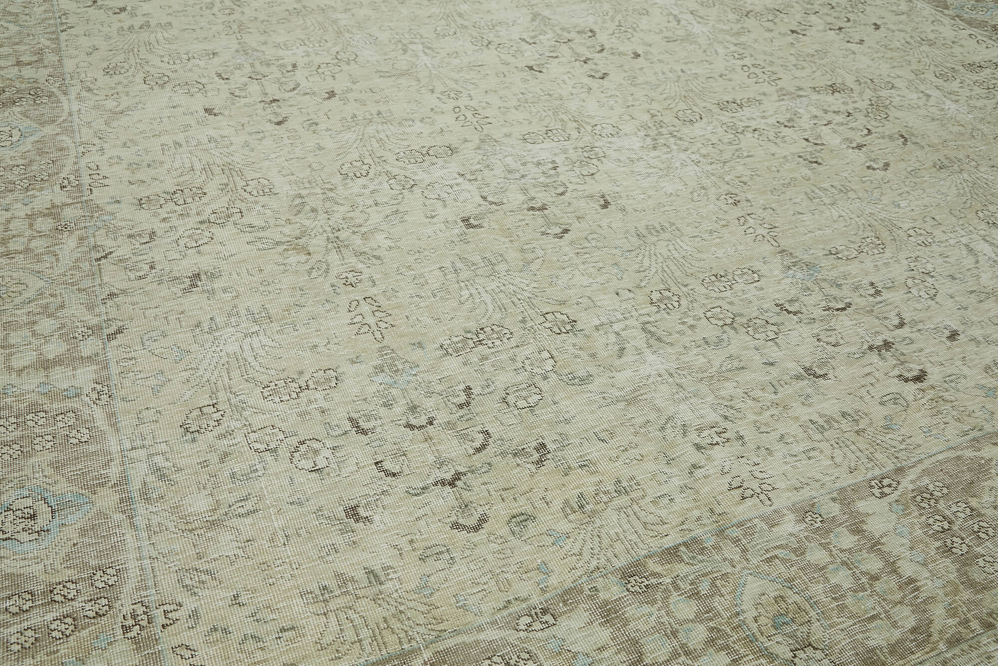 9 x 12 Beige Vintage Large Area Rug - 6907