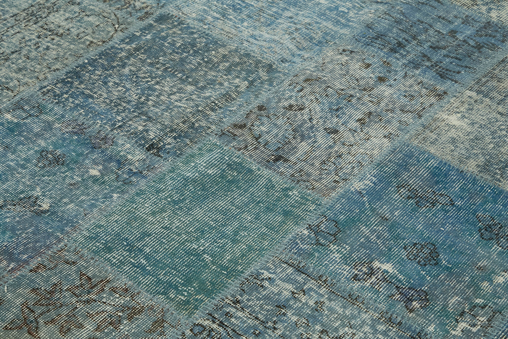 8 x 10 Blue Patchwork Rug - 6926