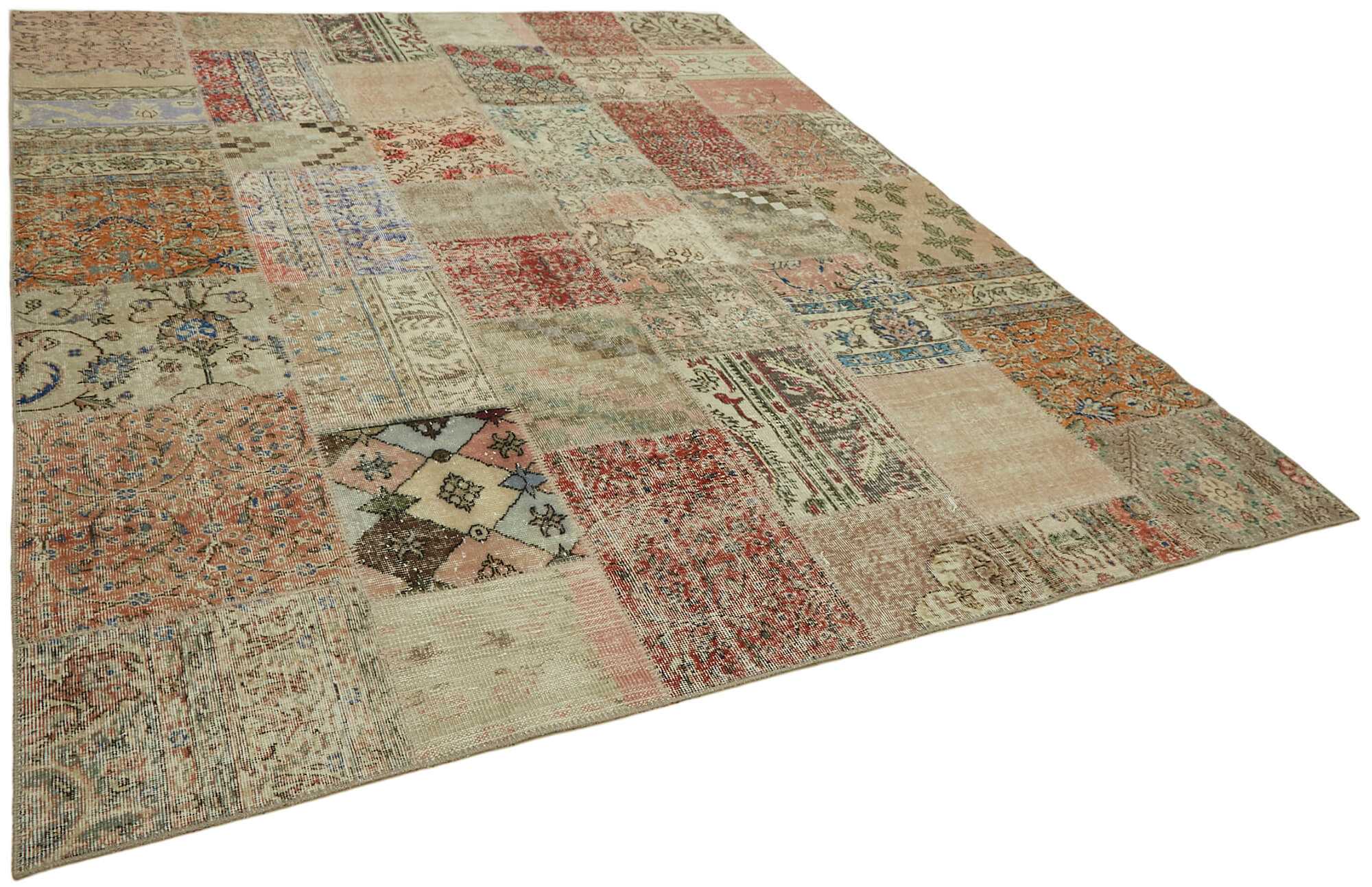 8 x 10 Beige Patchwork Rug - 6929