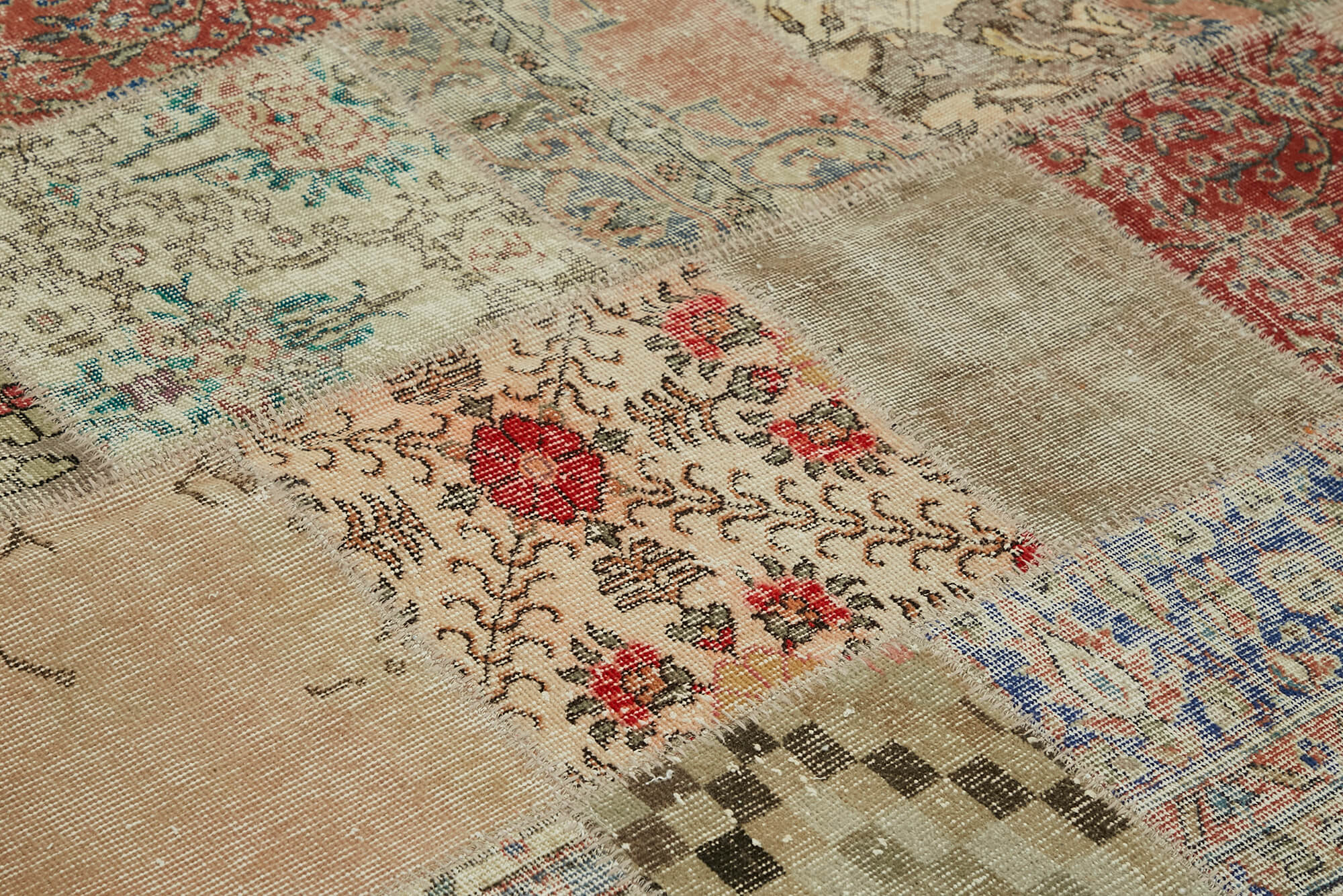 8 x 10 Beige Patchwork Rug - 6929