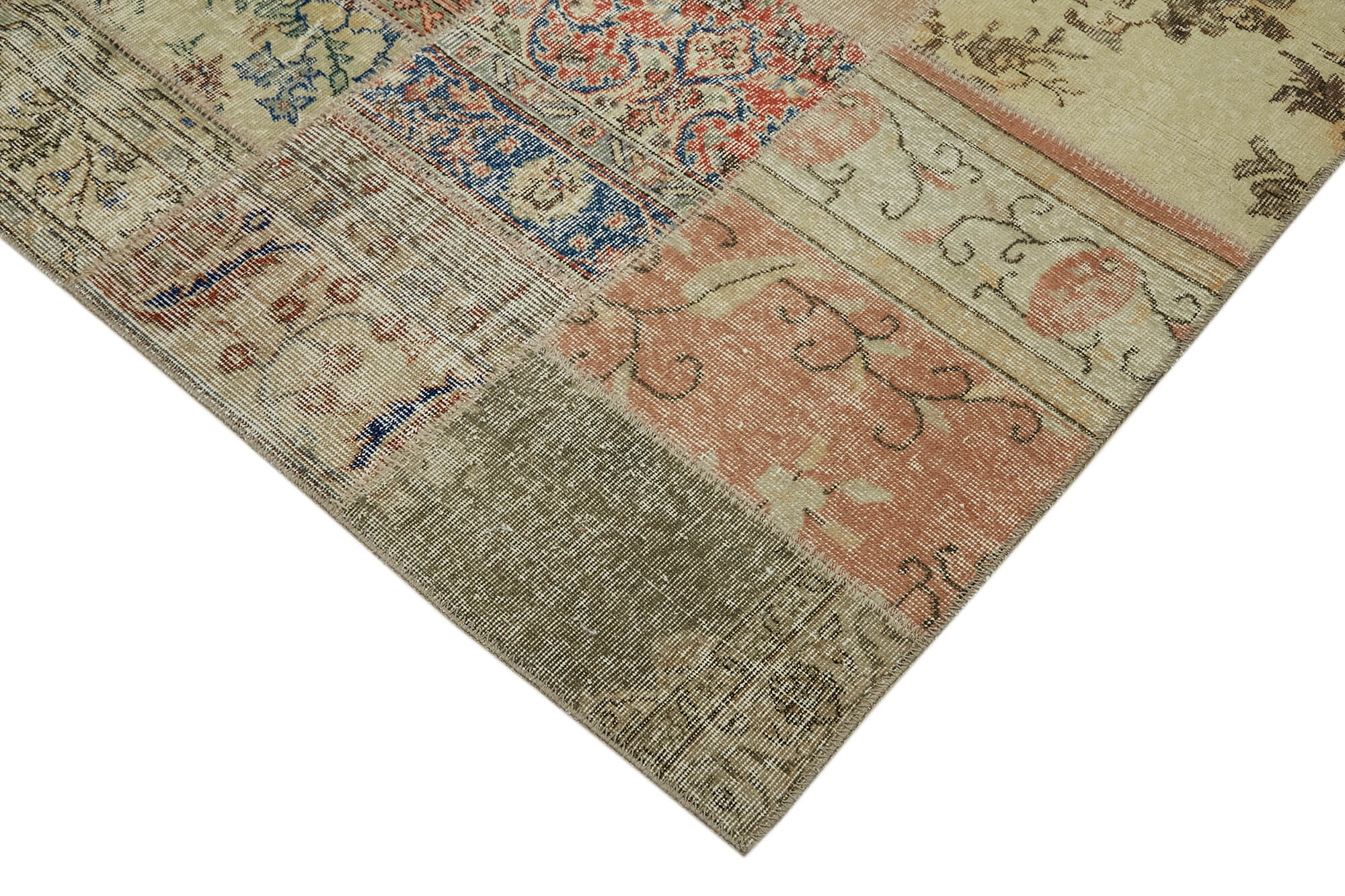 8 x 10 Beige Patchwork Rug - 6932