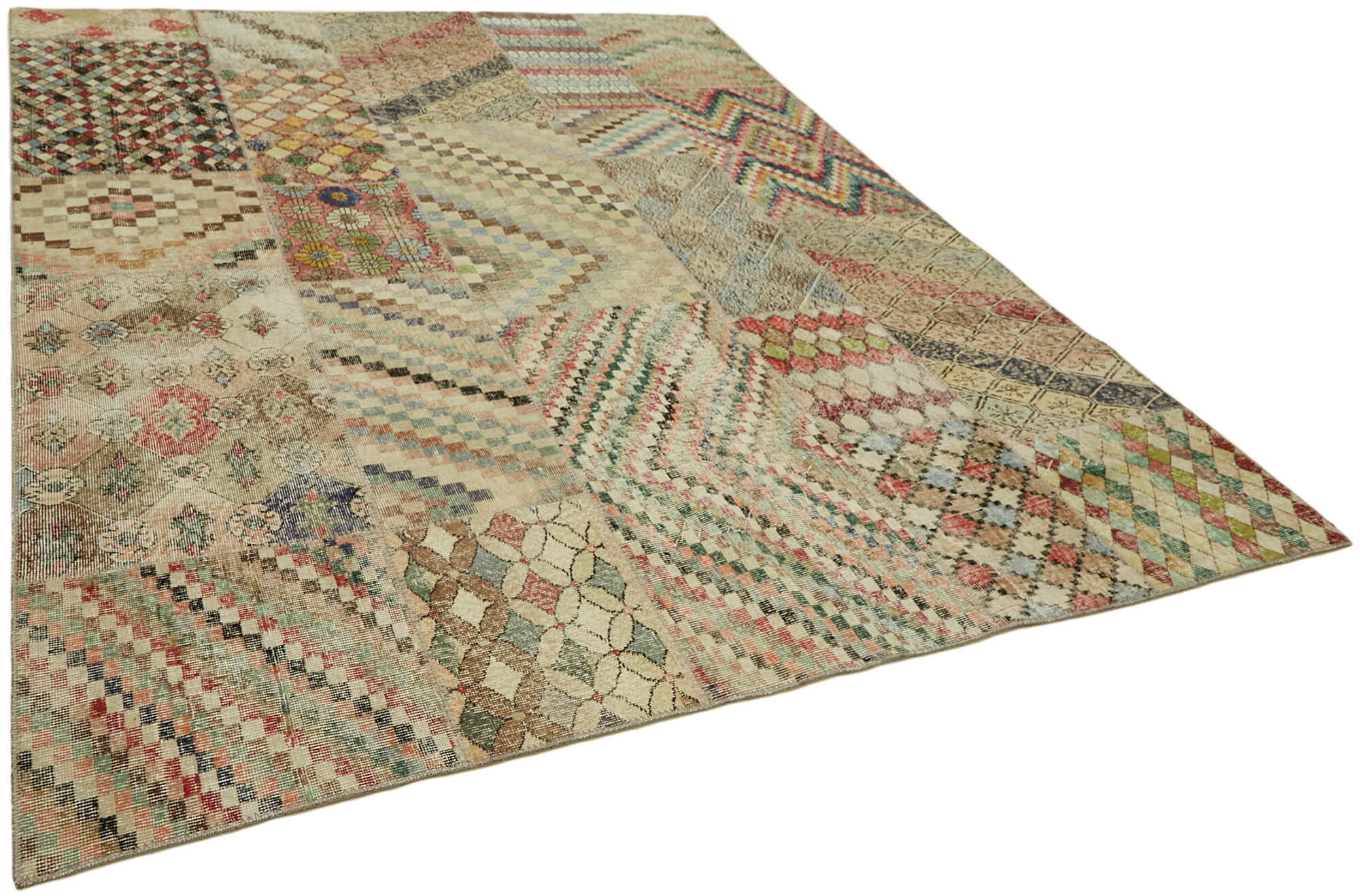 8 x 10 Beige Patchwork Rug - 6934