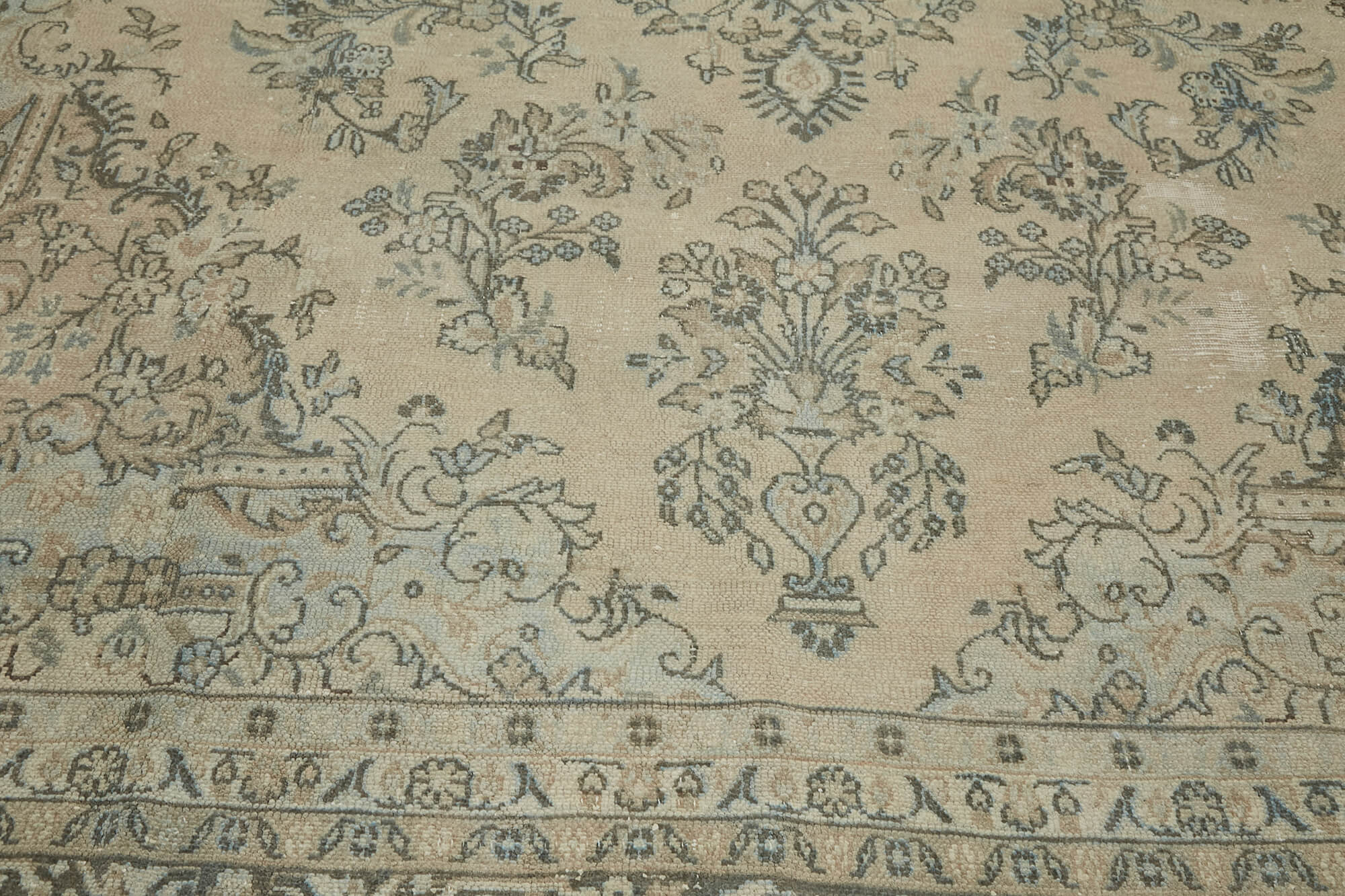 10 x 14 Beige Vintage Large Area Rug - 7044