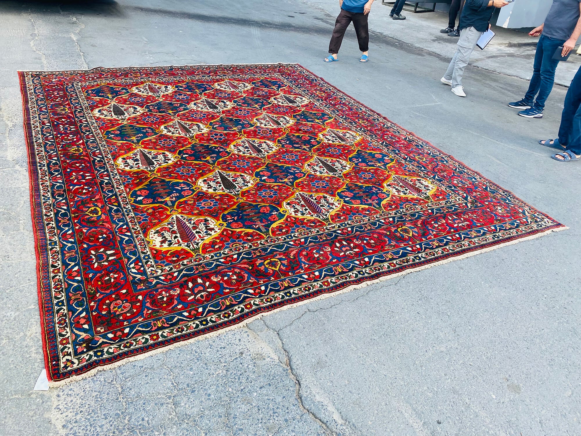 11 x 14 Red Oushak Rug - 7084