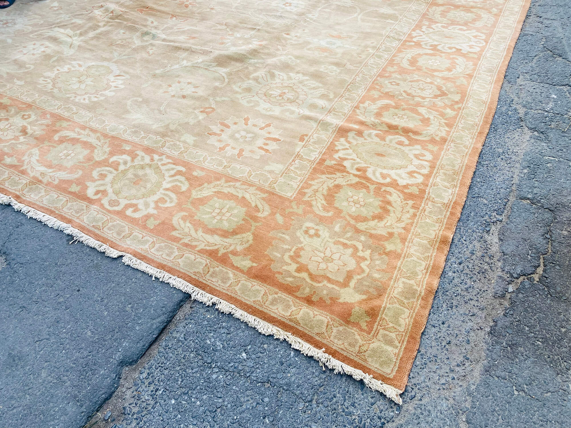 13 x 19 Beige Oushak Rug - 7085