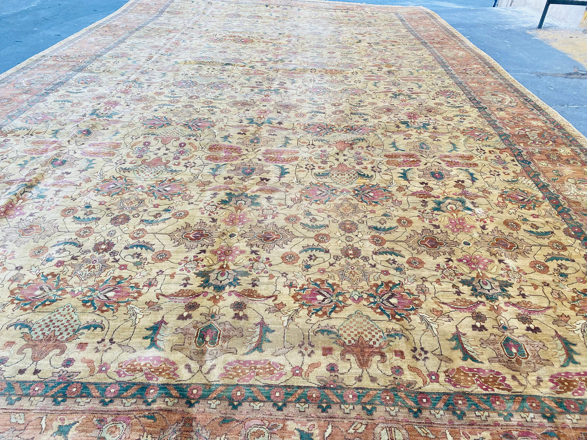 16 x 28 Beige Oushak Rug - 7092