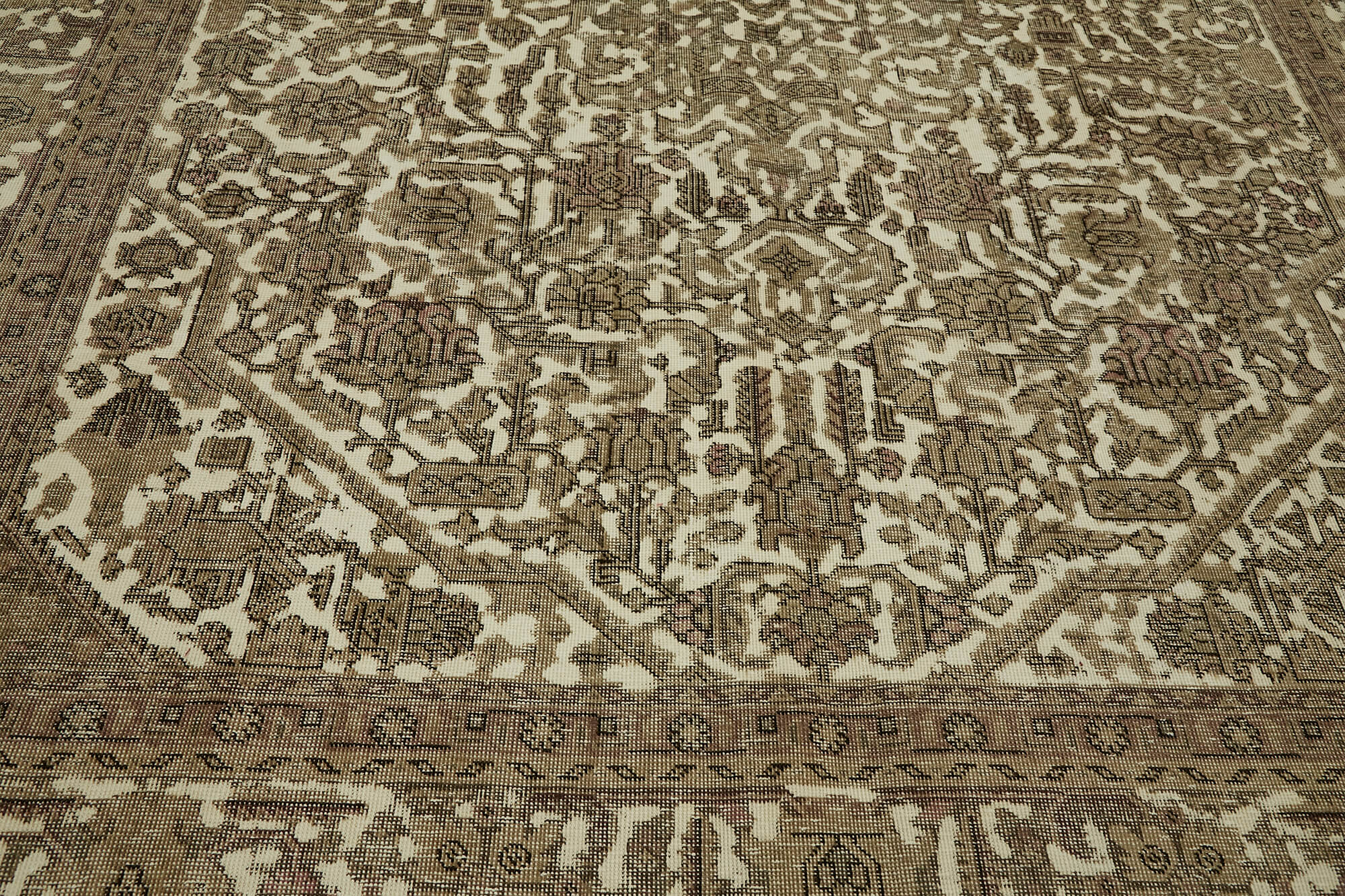 9 x 12 Beige Vintage Large Area Rug - 7287