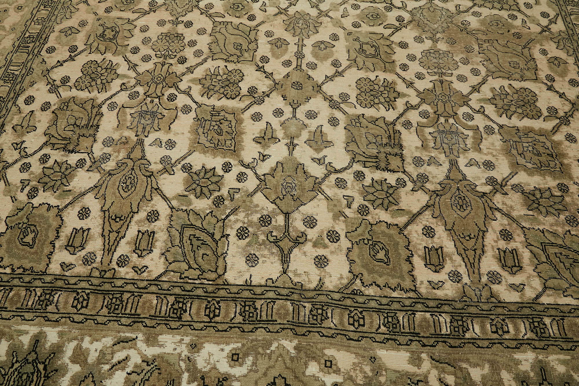 9 x 10 Beige Vintage Large Area Rug - 7302