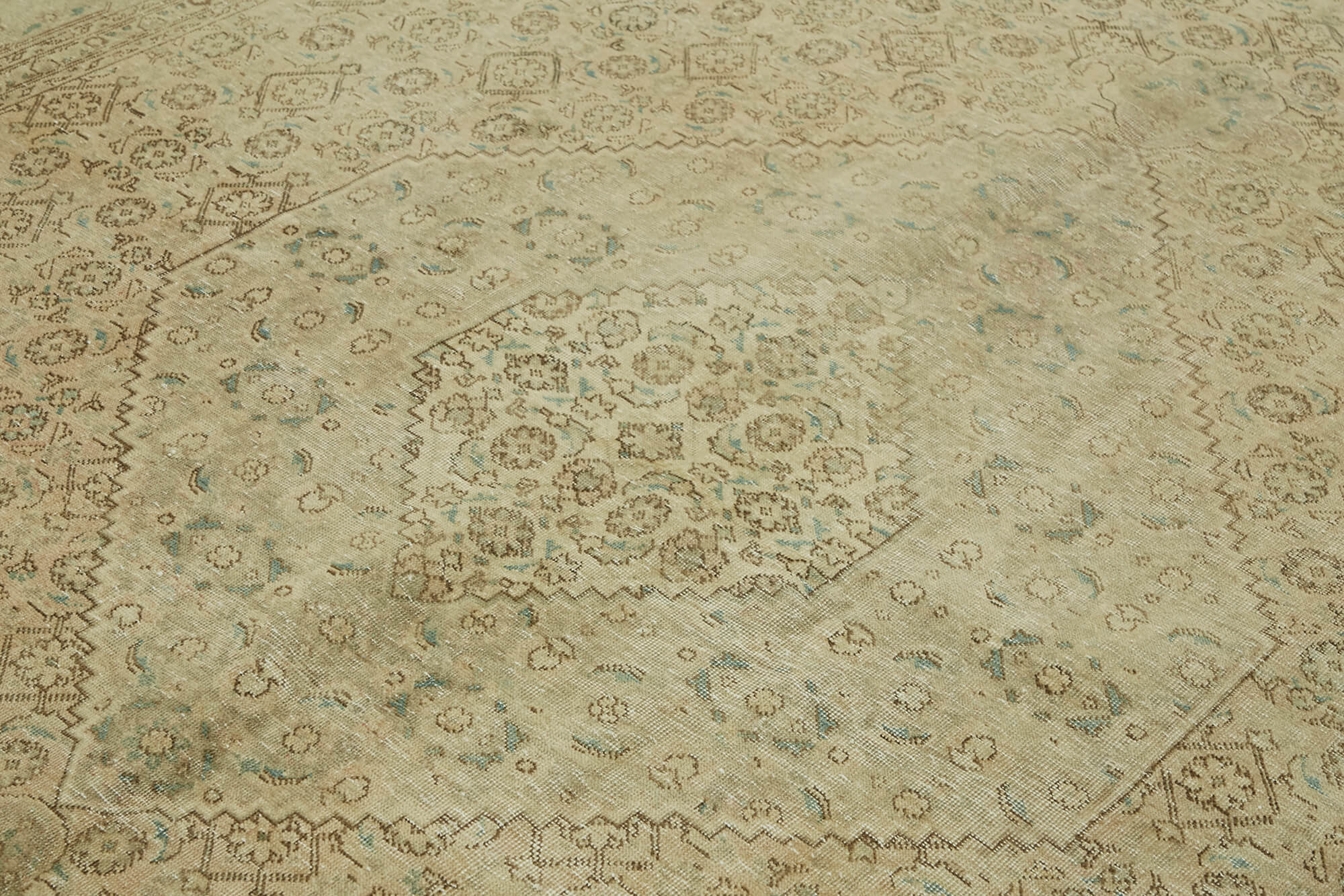 8 x 11 Beige Vintage Large Area Rug - 7332