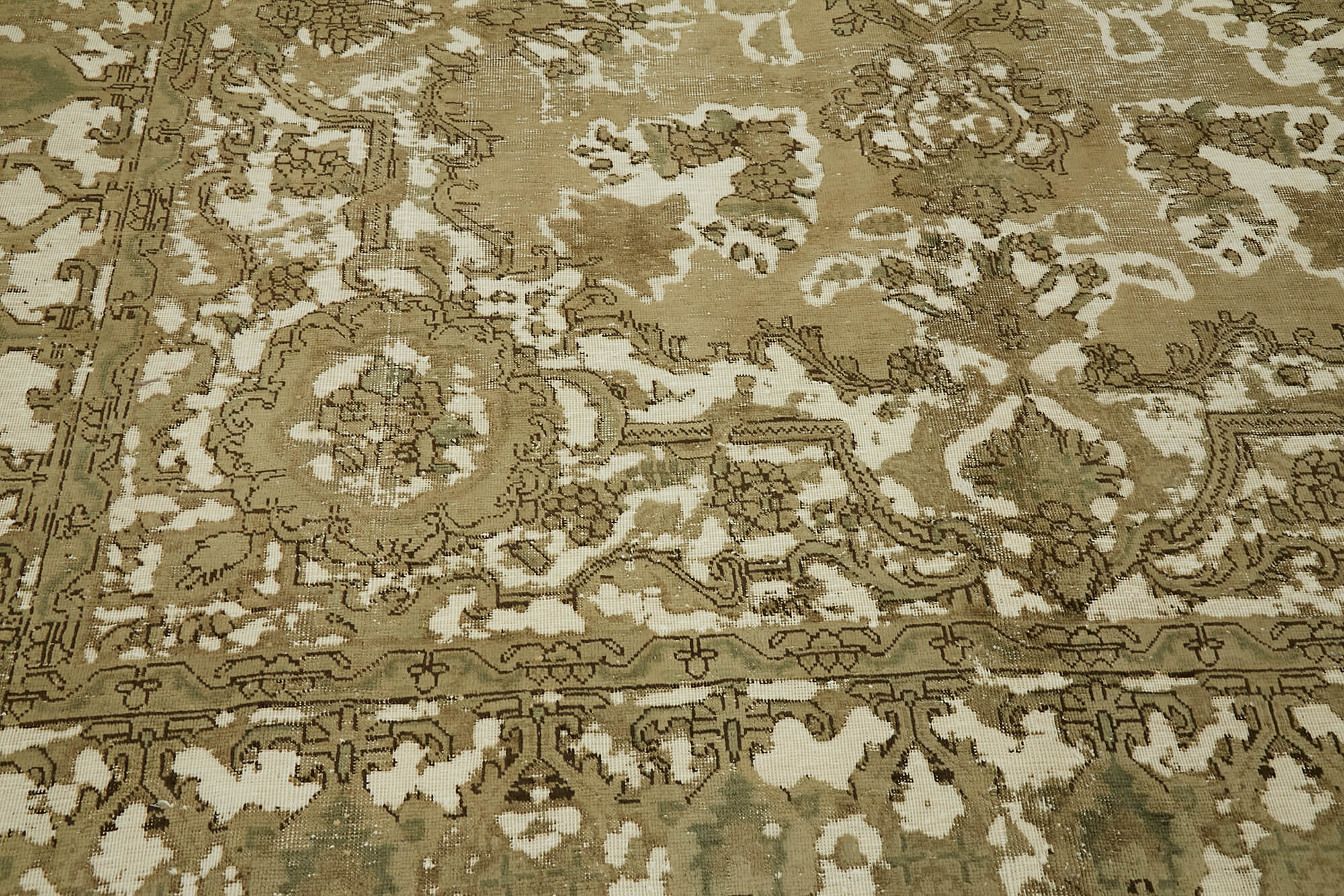 9 x 12 Beige Vintage Large Area Rug - 7341