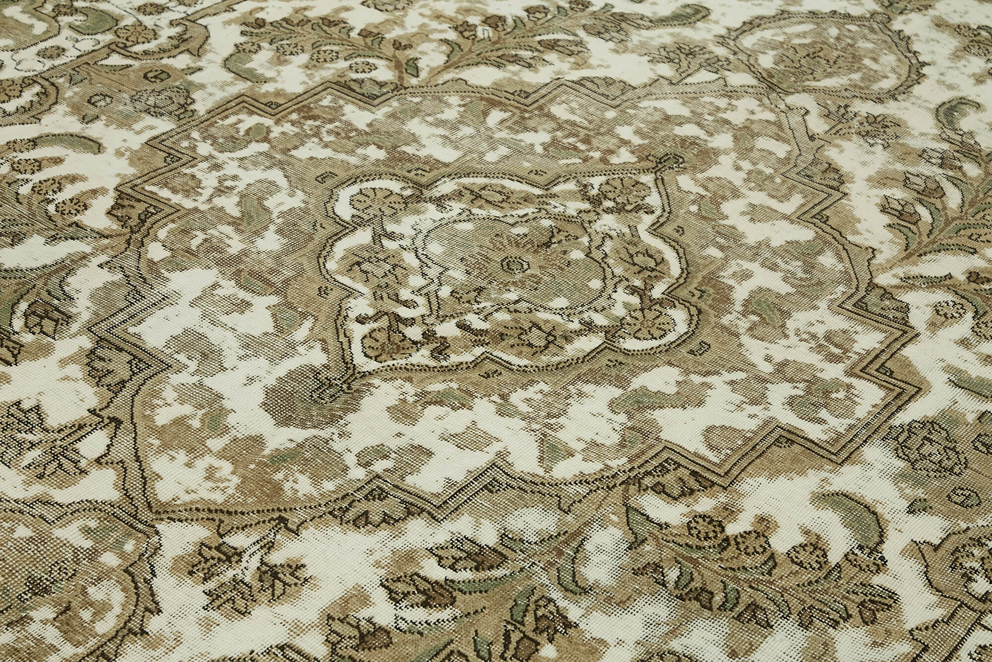 9 x 13 Beige Vintage Large Area Rug - 7345