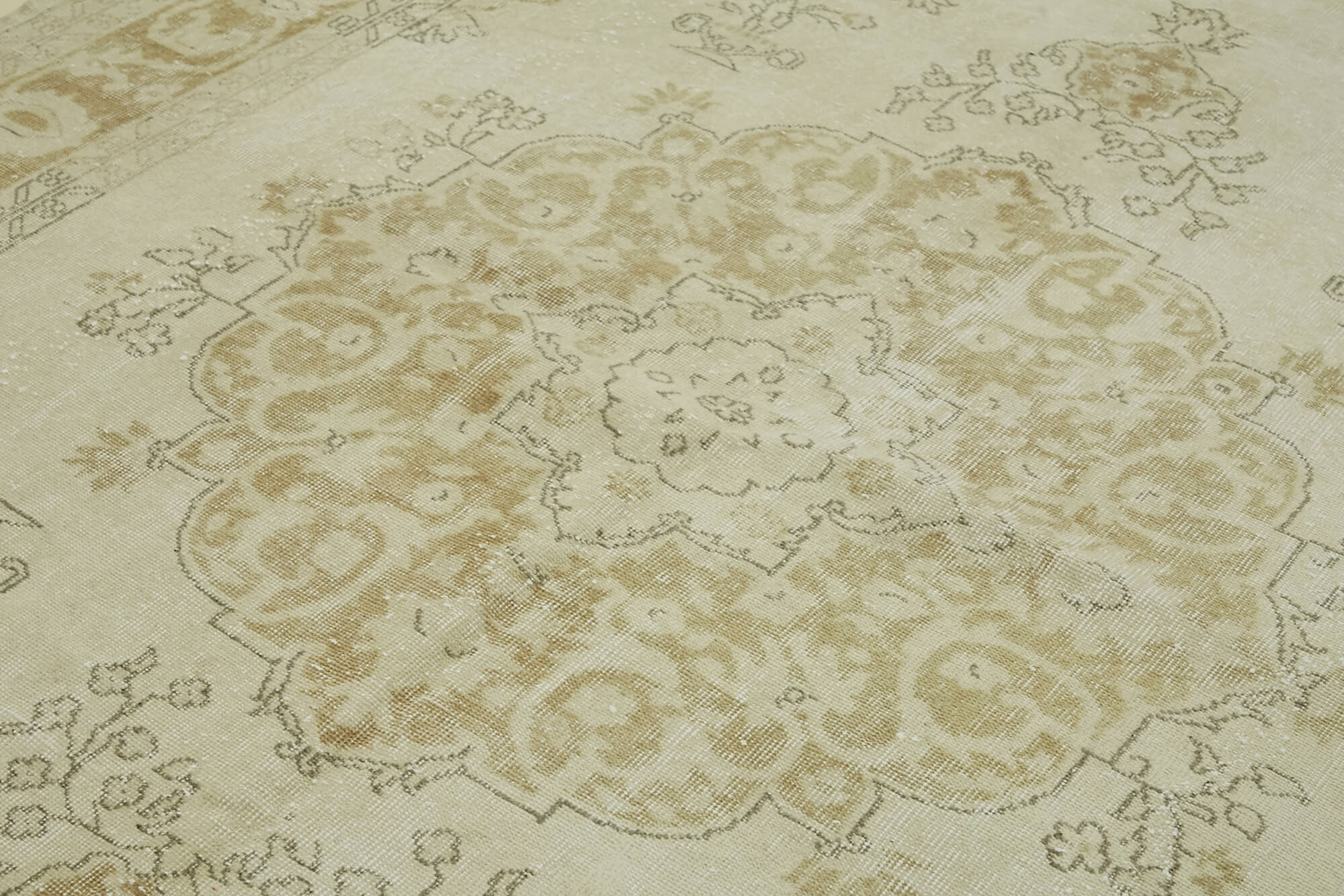 7 x 10 Beige Vintage Large Area Rug - 7397