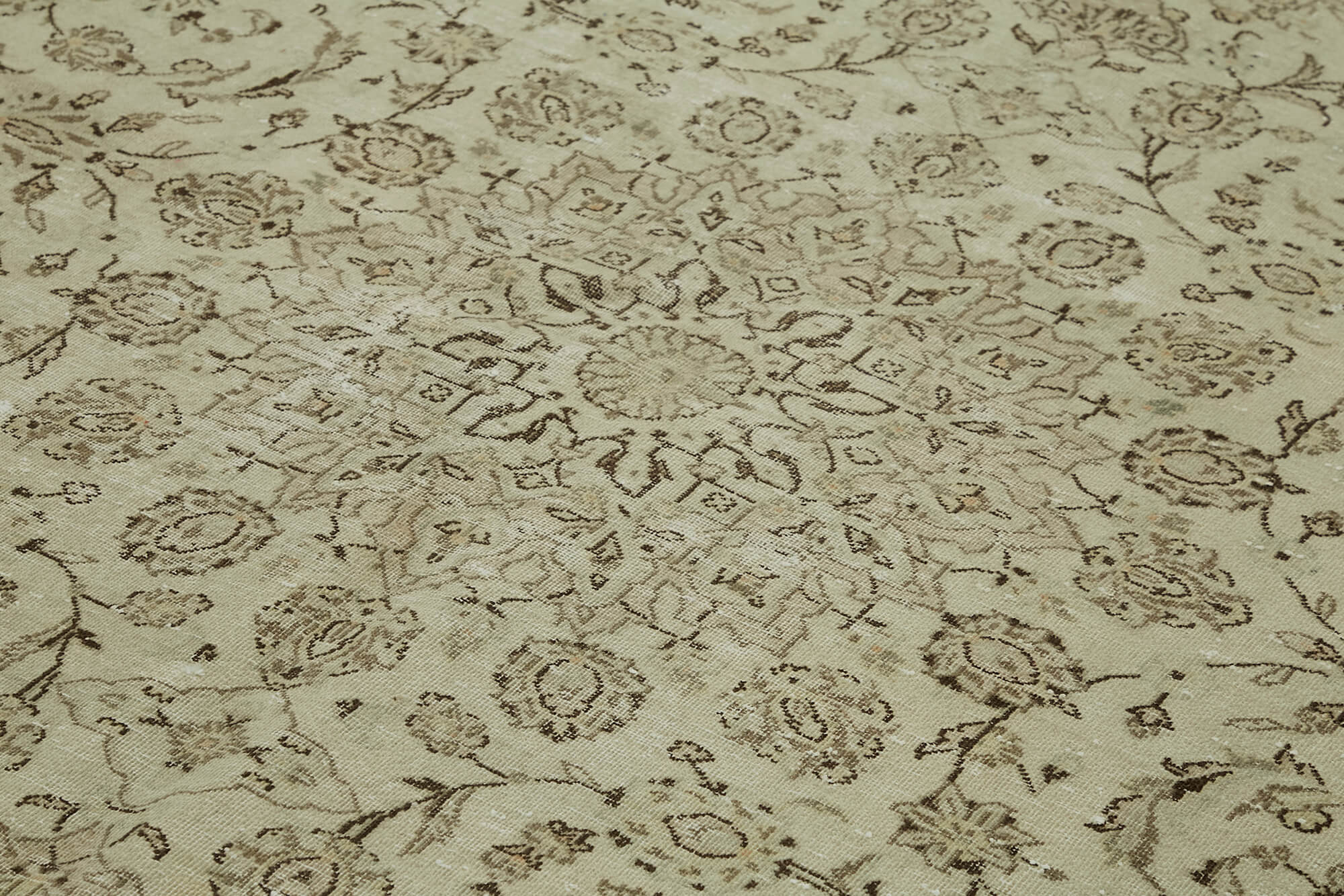 8 x 12 Beige Vintage Large Area Rug - 7412