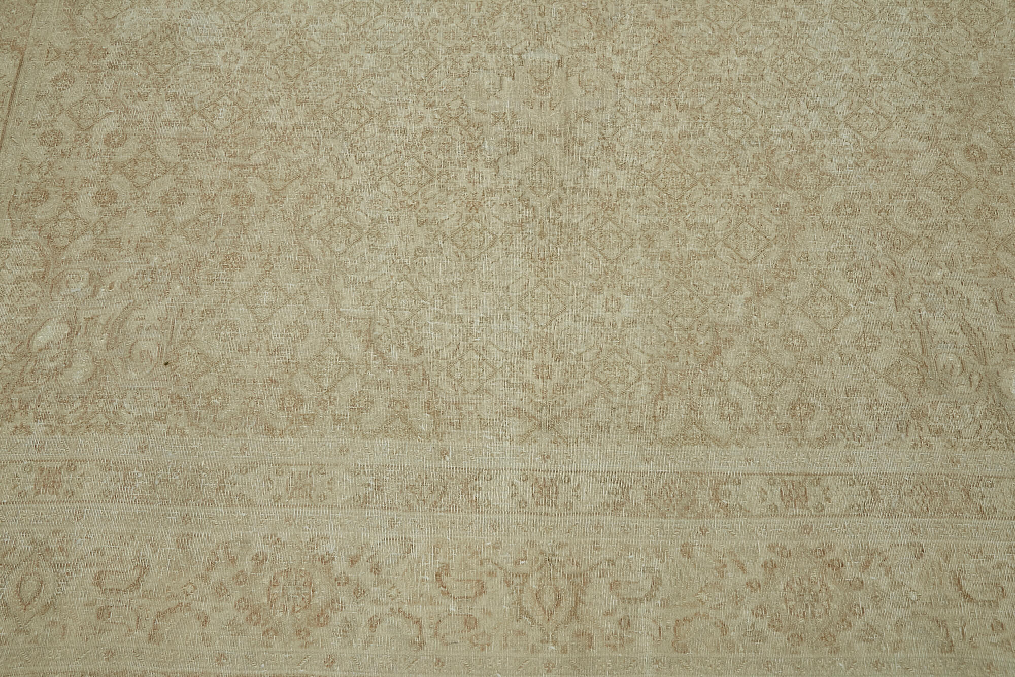 7 x 9 Beige Vintage Large Area Rug - 7424