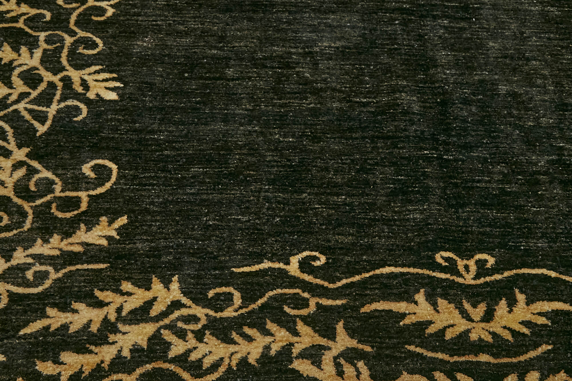 7 x 10 Black Overdyed Large Area Rug - 7428