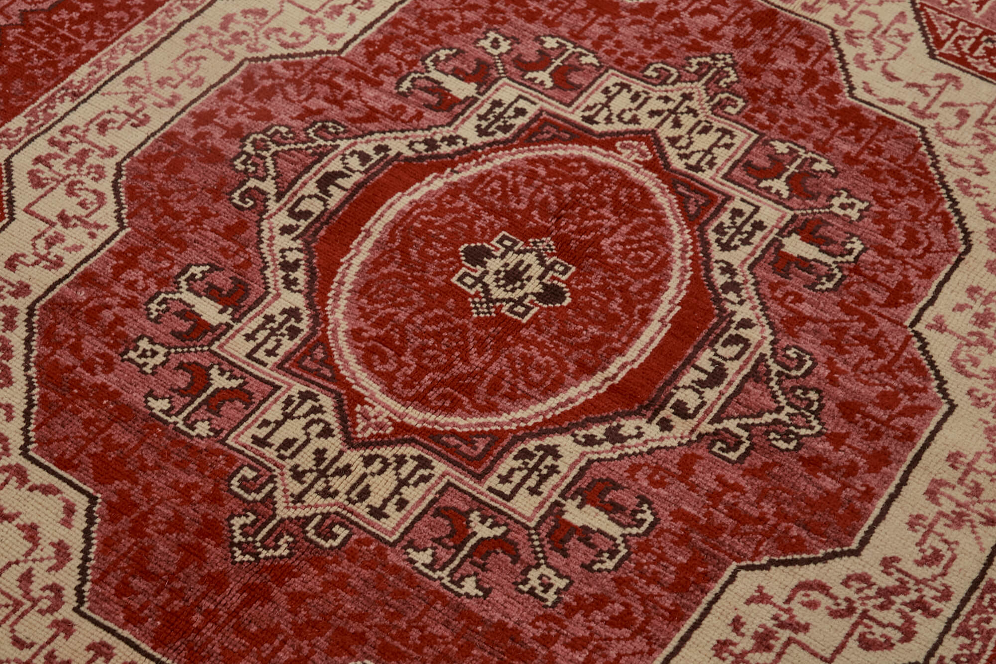 6 x 8 Red Oushak Rug - 7440