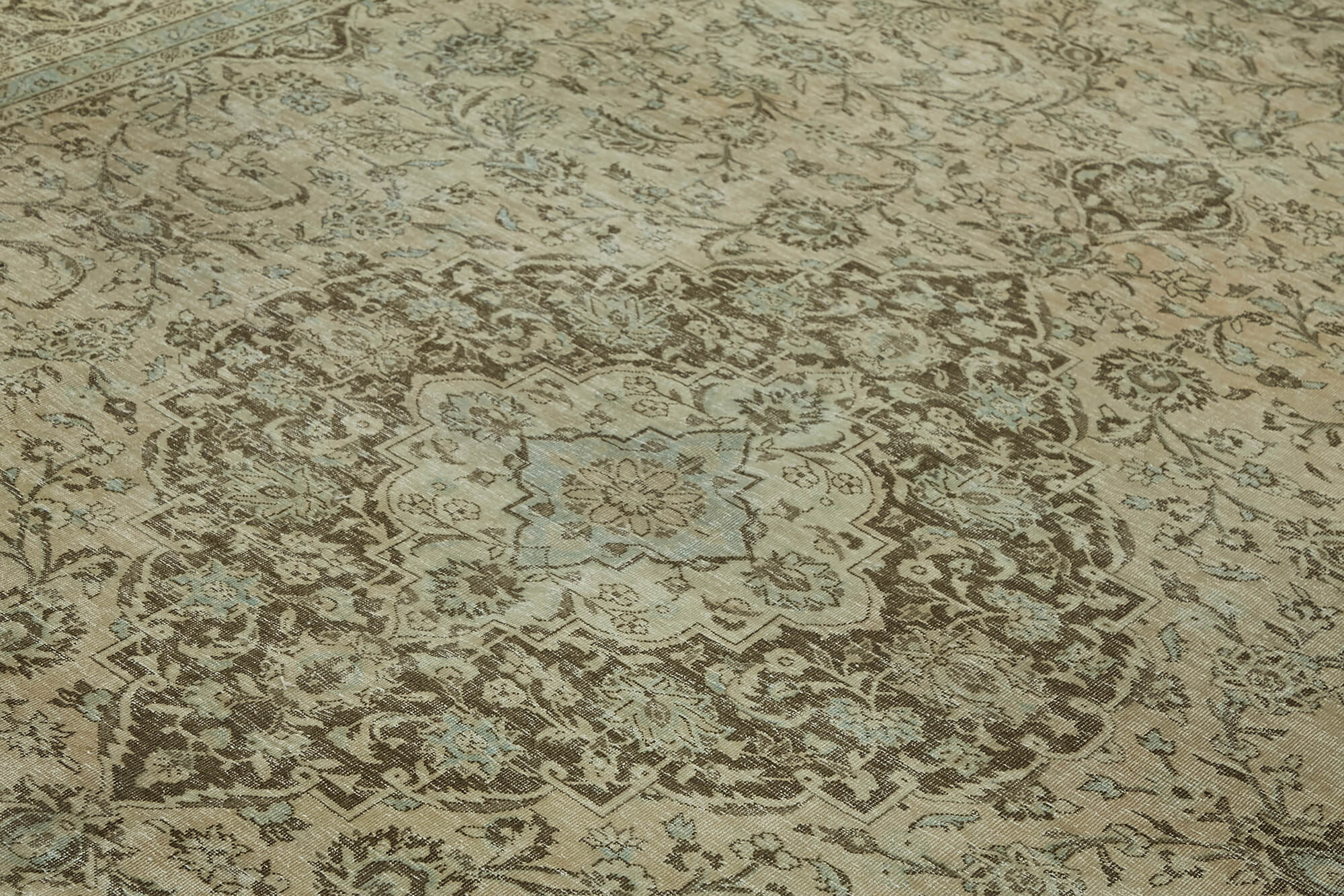 10 x 13 Beige Vintage Large Area Rug - 7623